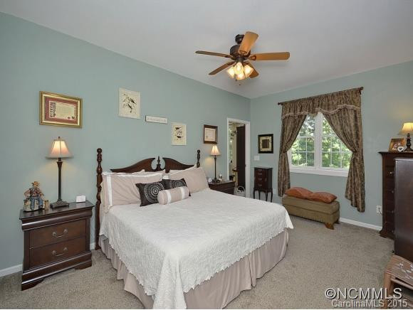 382 ARMSTRONG AVENUE - Photo 10