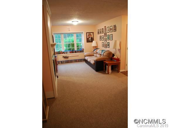 57 Mountain Ridge Ln - Photo 11
