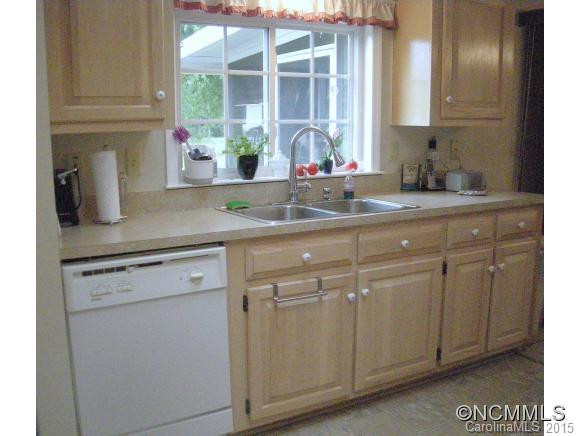 220 Riverwind Drive - Photo 13