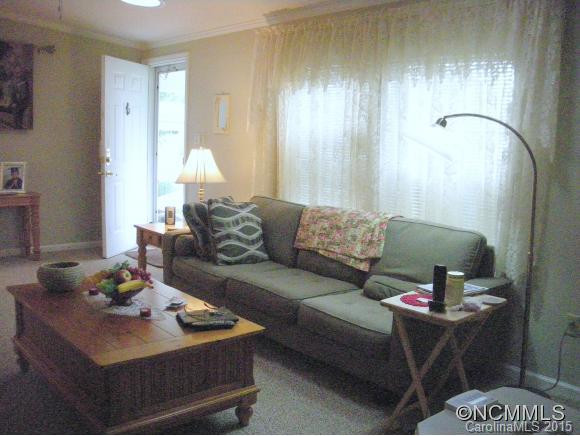 220 Riverwind Drive - Photo 3