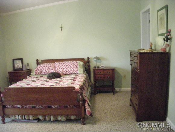 220 Riverwind Drive - Photo 6