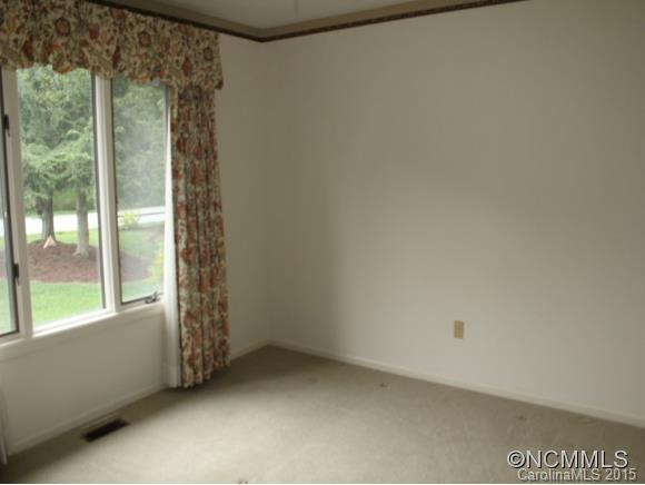 504 CROOKED CREEK ROAD - Photo 15