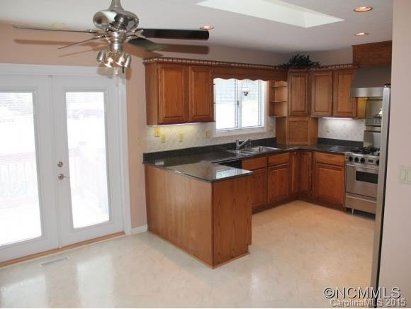 504 CROOKED CREEK ROAD - Photo 7
