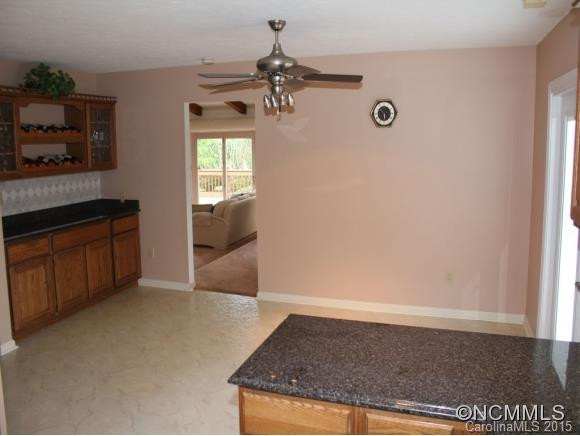 504 CROOKED CREEK ROAD - Photo 8