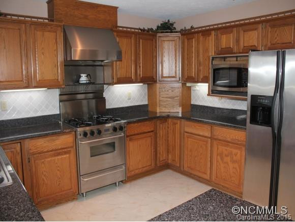 504 CROOKED CREEK ROAD - Photo 9