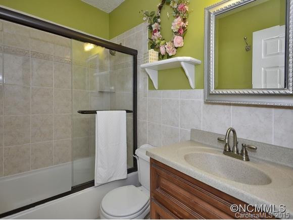 4 REDFERN COURT - Photo 10