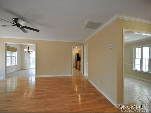 12 CARTER VIEW LN - Photo 5