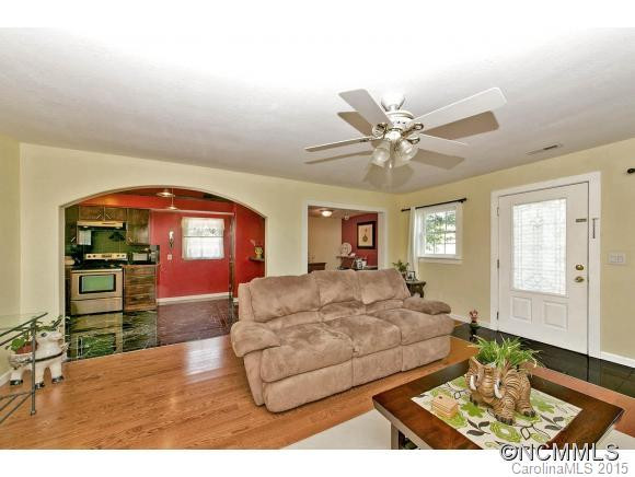 114 Bearwallow Road - Photo 2