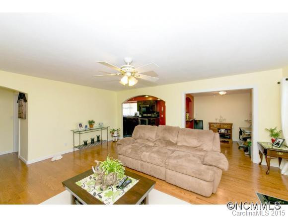 114 Bearwallow Road - Photo 3