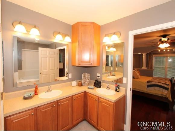40 SWANNANOA HEIGHTS DR. - Photo 13