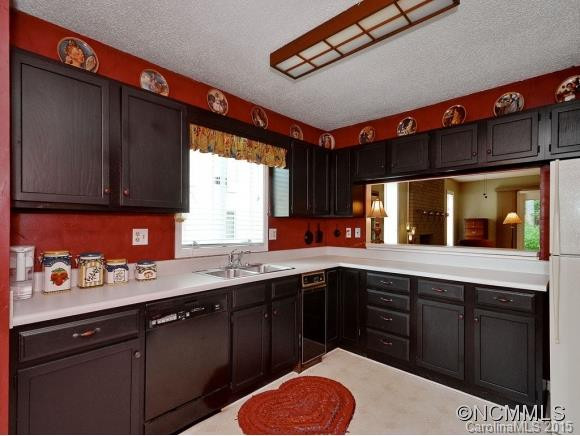 61 PEBBLE CREEK DRIVE - Photo 8