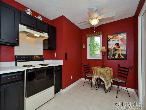 61 PEBBLE CREEK DRIVE - Photo 9
