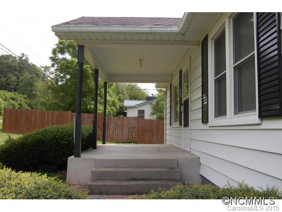 2942 Asheville Highway - Photo 6