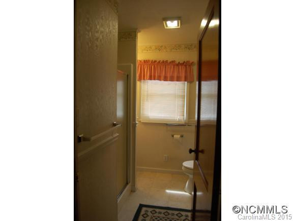 2942 Asheville Highway - Photo 10