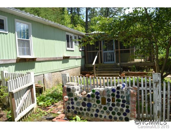 207 Vegas Drive - Photo 2