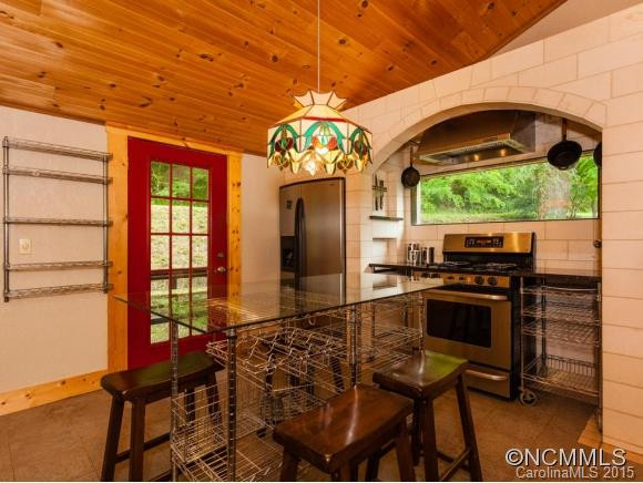 4606 Hemphill Road - Photo 6