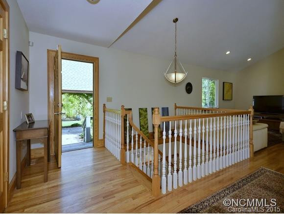 241 PILGRIM DRIVE - Photo 2