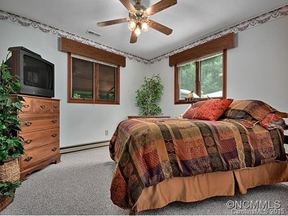 412 FLAT CREEK Road - Photo 18
