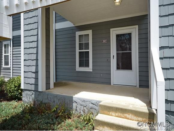 2803 Sagamore Lane - Photo 2