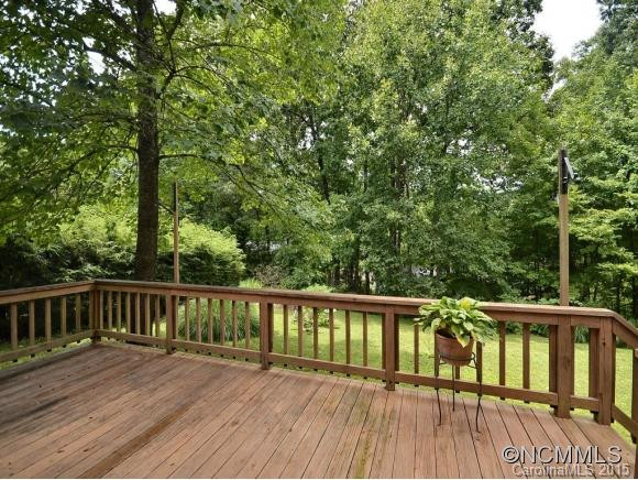 16 OAKWOOD ROAD - Photo 13