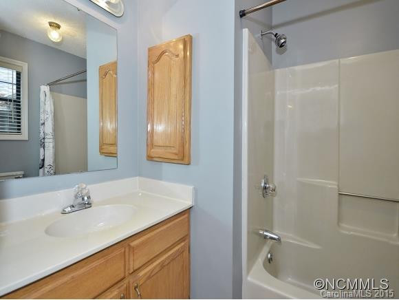 16 OAKWOOD ROAD - Photo 9