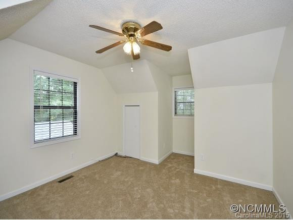 16 OAKWOOD ROAD - Photo 10
