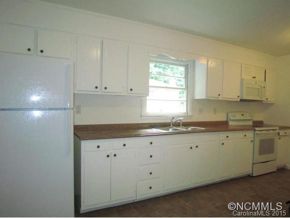 303 Stonewall Avenue - Photo 4