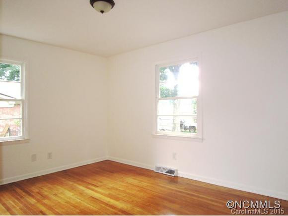 303 Stonewall Avenue - Photo 8