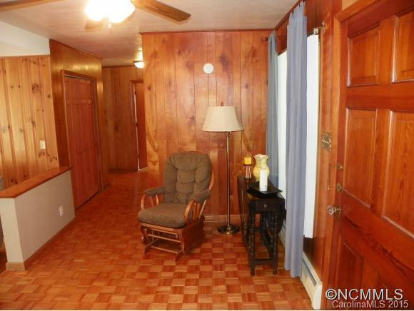 407 Old Leicester Hwy - Photo 6