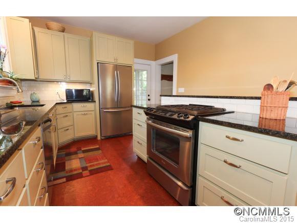 16 KENILWORTH RD. - Photo 7