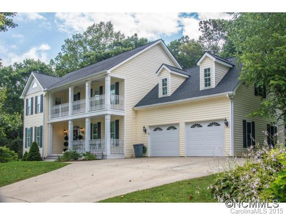 22 Surrey Run - Photo 2