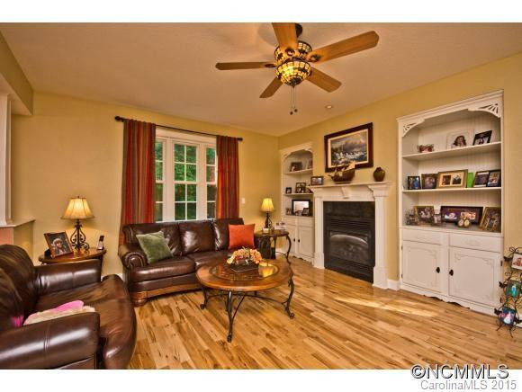 22 Surrey Run - Photo 4