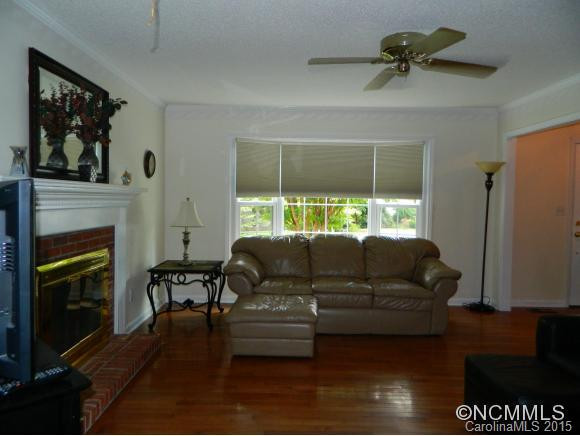 109 Southwick Court - Photo 2