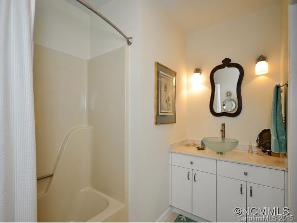 311 ROBERTSON STREET - Photo 14