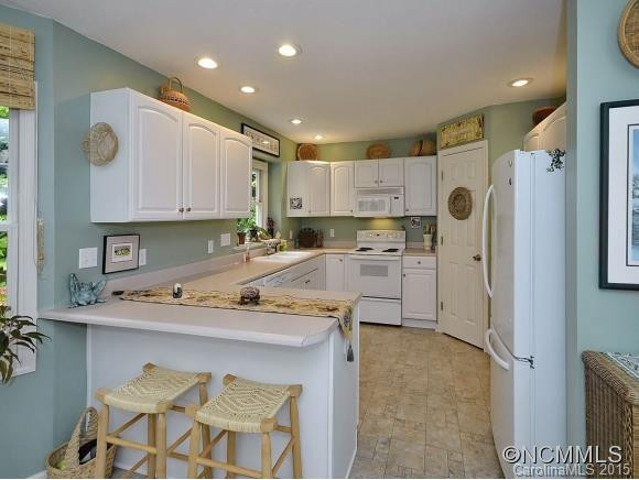 10 SPRINGFIELD WAY - Photo 12