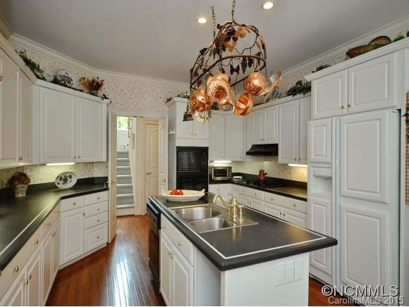 11 Clovelly Way - Photo 10