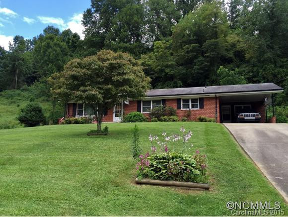 887 Old Balsam Rd