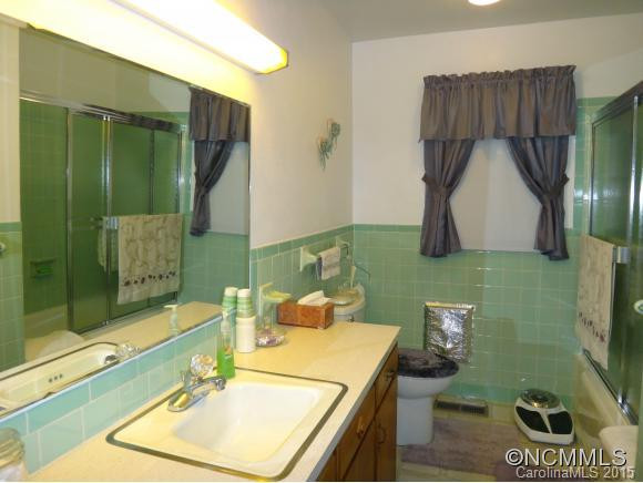 887 Old Balsam Rd - Photo 11