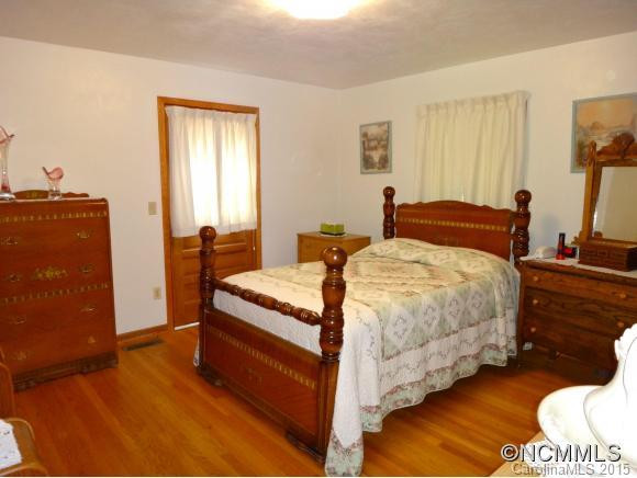 887 Old Balsam Rd - Photo 15