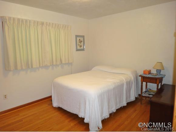 887 Old Balsam Rd - Photo 16