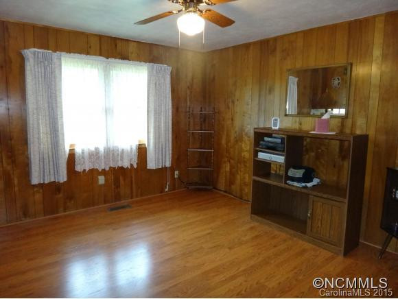 887 Old Balsam Rd - Photo 17