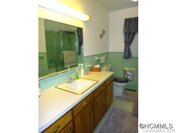 887 Old Balsam Rd - Photo 10