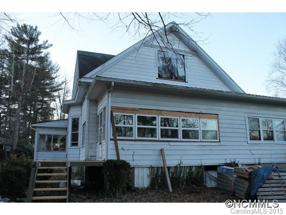 34-38 Kit Carson Ln