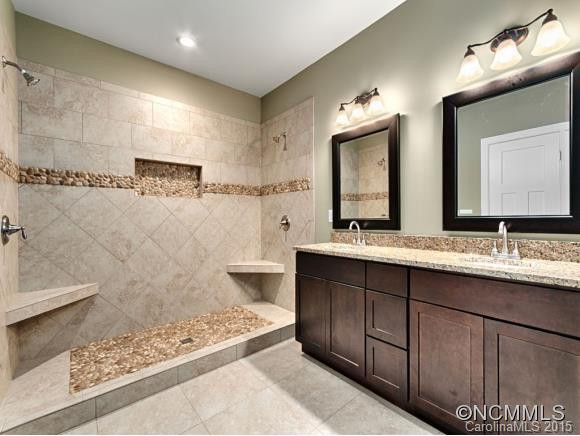 124 COLLEGE CIRCLE - Photo 12