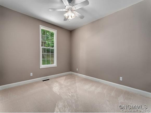 124 COLLEGE CIRCLE - Photo 14