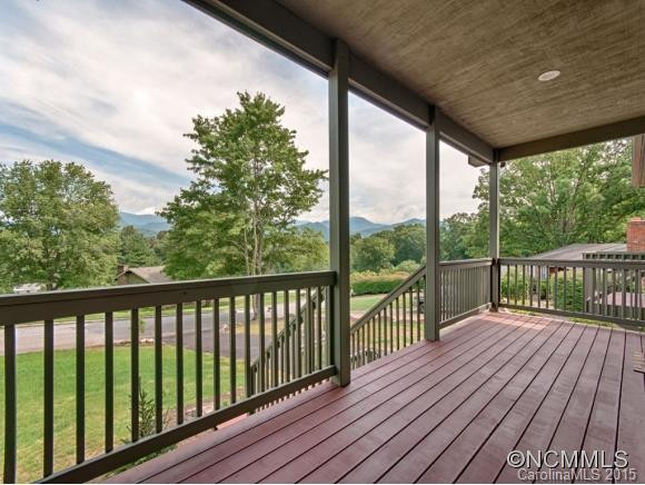 124 COLLEGE CIRCLE - Photo 4