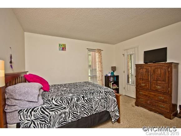 135 Cedar Forest Trail - Photo 9