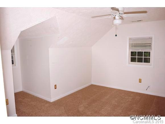 7 Sheppard Drive - Photo 14