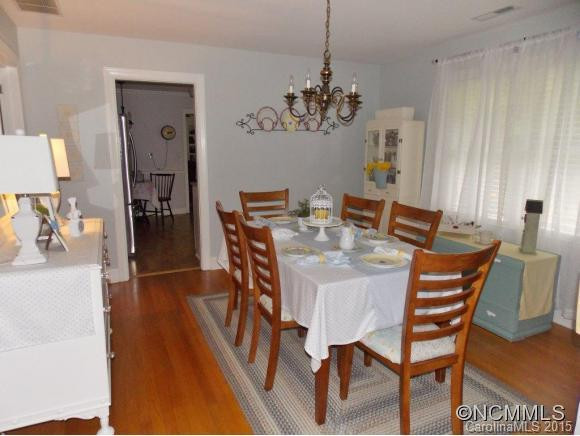 211 Balsam - Photo 4