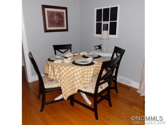 211 Balsam - Photo 6
